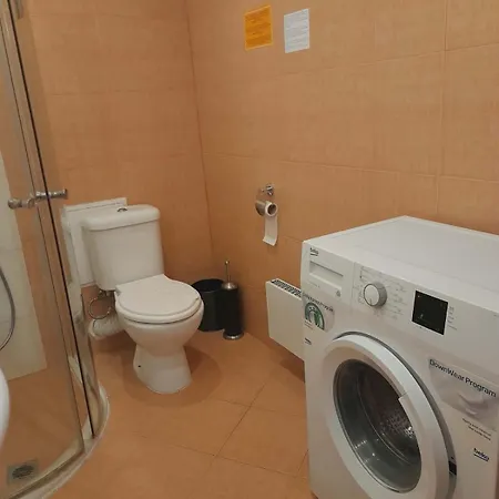 Private In Berlin Golden Sands Apartment Warna