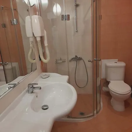 Private In Berlin Golden Sands